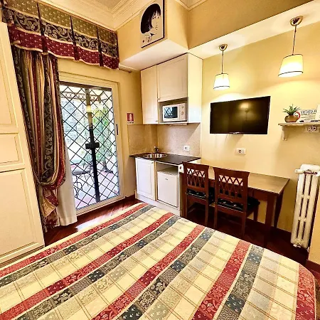 Internouno Deluxe Guest house Rome