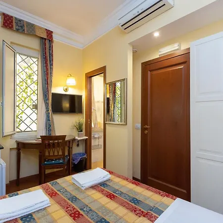 Internouno Deluxe 4*